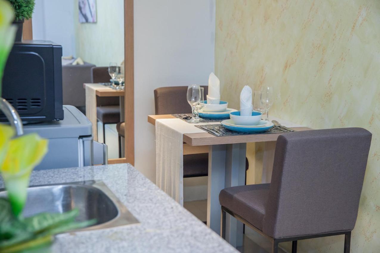 Melbourne Suites ماكاتي المظهر الخارجي الصورة