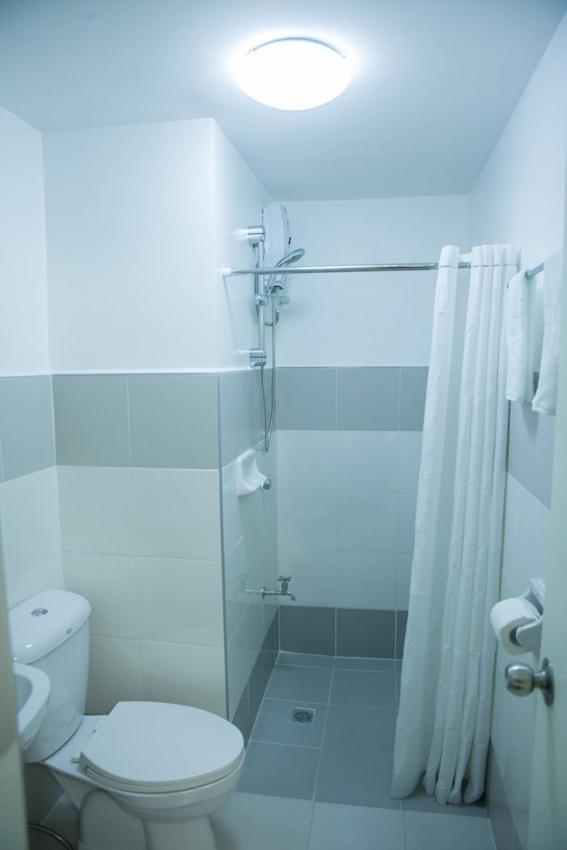 Melbourne Suites ماكاتي المظهر الخارجي الصورة