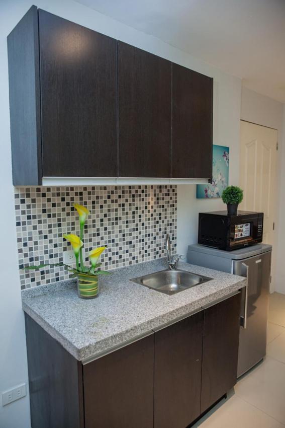 Melbourne Suites ماكاتي المظهر الخارجي الصورة